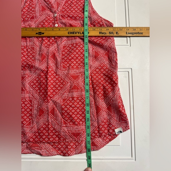 The North Face Women’s Patchwork Red White Lightweight Cotton Tank Top Size M - Picture 4 of 6